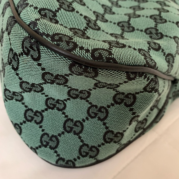 Gucci - Picture 5 of 7